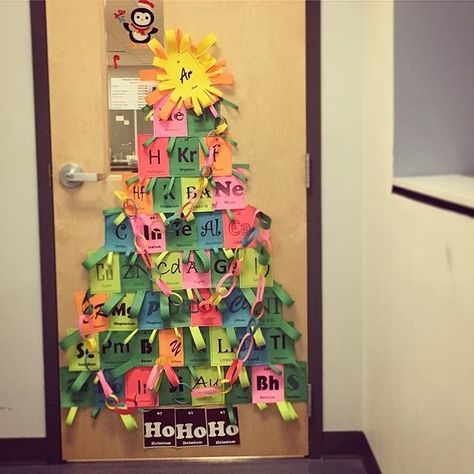 24 days of #chemistree - day 5 by @mrs.dehernandez  Please rate this tree! The winner gets a surprise! Send us YOUR chemistree to get featured and rated :)  My daughter might not agree with me posting this before December 1st but I like it. It is on the door to the chem prep lab.  #chemistry #science #sciencejokes #chemistryjokes Science Door Decorations, Chemistry Animation, Lab Chemistry, Winter Science Activities, Science Bulletin Boards, Classroom Decor Ideas, Winter Science, Science Classroom Decorations, Christmas Science