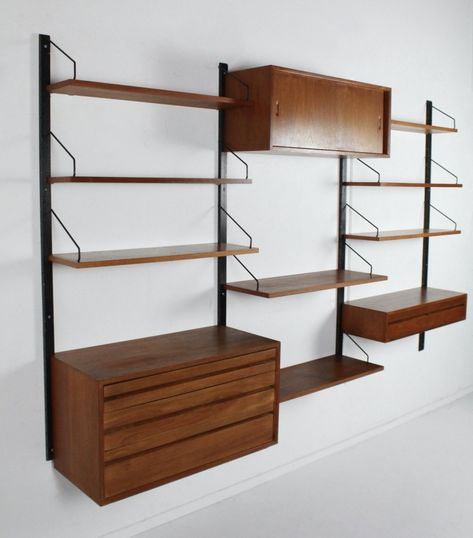 Royal System Shelving, 1970s Interior Design, Mid Century Wall Unit, Bedroom Wall Units, Large Chest Of Drawers, Wall Shelf Unit, Wall Storage Unit, Small Chest Of Drawers, Shelf System