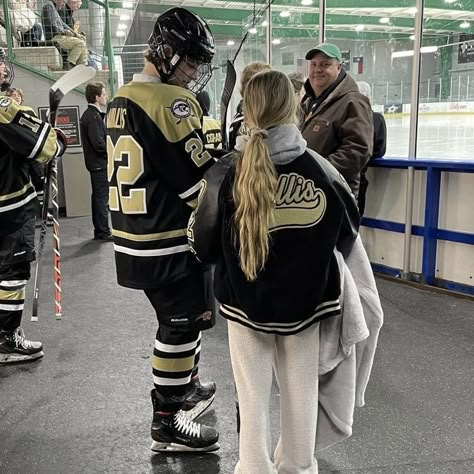 ryanrhodes | adrian rhodes | ryan bell | blind pass | carolina comets #2 | teagan hunter Hockey Wife, Hockey Girlfriend, Sports Romance, Ice Rink, The Mistake, The Love Club, Cute Relationship Goals, Figure Skater, Hockey Players