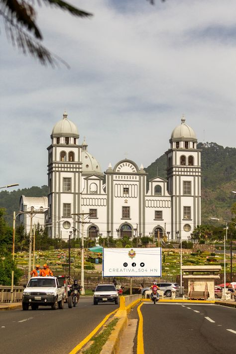 Honduran Culture, Tegucigalpa Honduras, Travel America, Peace Corps, Tegucigalpa, Mexican Culture, Travel Goals, America Travel, Honduras