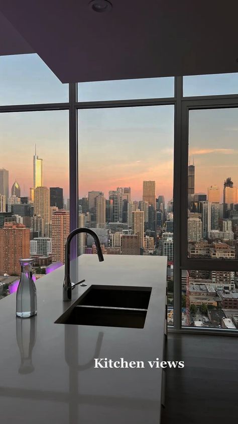 Appartement New York, Nyc Penthouse, City View Apartment, Apartment View, High Rise Apartments, Dream Apartment Decor, Future Apartment Decor, Kitchen Views, Apartment Aesthetic