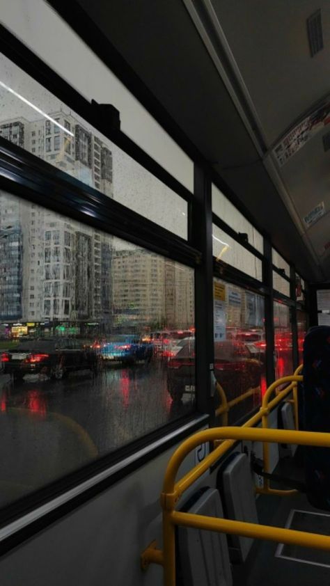 Skórki Minecraft, Rain Wallpaper, Dump Photos, Bus City, Rainy City, Rainy Day Aesthetic, Scenic Wallpaper, Image Swag, Dark City