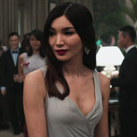 crazy rich asians • astrid leong • gemma chan Crazy Rich Asians Gemma Chan, Astrid Leong Crazy Rich Asians, Asian Rich Aesthetic, Astrid Leong Outfits, Astrid Crazy Rich Asians Aesthetic, Gemma Chan Outfits, Rachel Chu Crazy Rich Asians Outfits, Gemma Chan Makeup, Astrid Leong Aesthetic