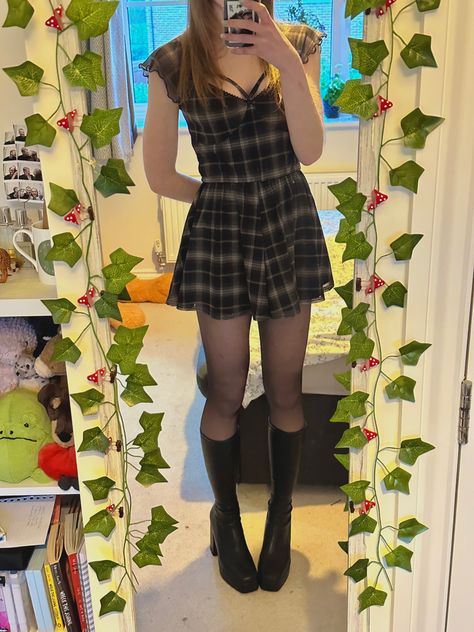 Urban Outfitters Playsuit Outfit, Urban Outfitters Playsuit, Playsuit Aesthetic, Playsuit Outfit, Darkacademia Aesthetic, Playsuits Outfit, High Knees, Dark Academia, Playsuit