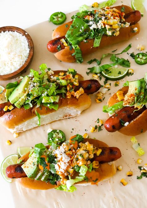 Elote Hot Dog, Fancy Hot Dogs, Gourmet Hotdogs, Mexican Hot Dogs, Hod Dog, Fun Lunches, Fun Meals, Hot Dogs Recipes, Main Entrees