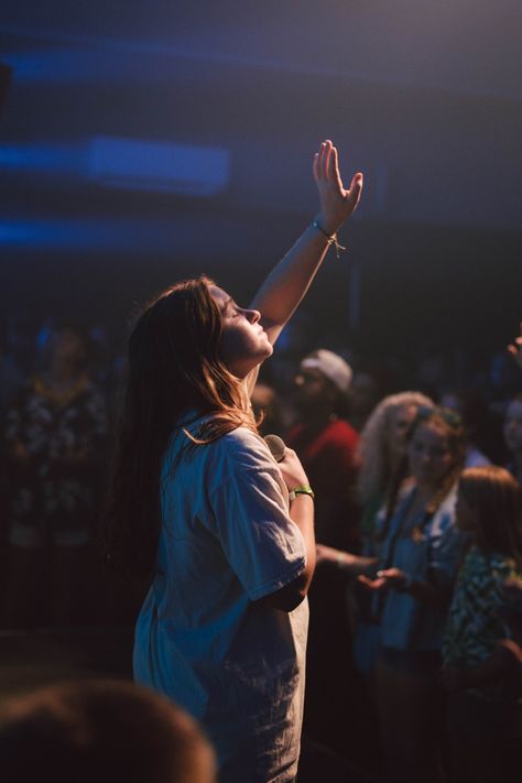 Worship. Jesus. Christian Aesthetic Worship Picture, Worship Vision Board, People Worshipping In Church, Christian Worship Aesthetic, People Worshipping, Worship Photos, Worship Photography, Church Photo Ideas, Worship Aesthetic