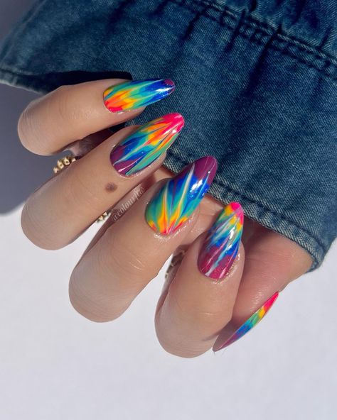 Posted by Zoe Scott: Today, we're diving into the swirling world of tie-dye nail designs, the trend making a splash this summer. Whether you're someone who meticulously pl... The Dye Nails, Tye Dye Nail Designs, Designs For Round Nails, Tie Dye Nails Acrylic, Subtle Pride Nails, Tye Dye Nails, Tie Dye Nail Art, Trends 2025, Rainbow Nails Design