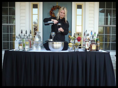 bar setup for cocktail reception Creative Catering, Bar Setup, Classy Christmas, Cocktail Set, Bar Set Up, Reception Party, Cocktail Reception, Wedding Bar, Home Party