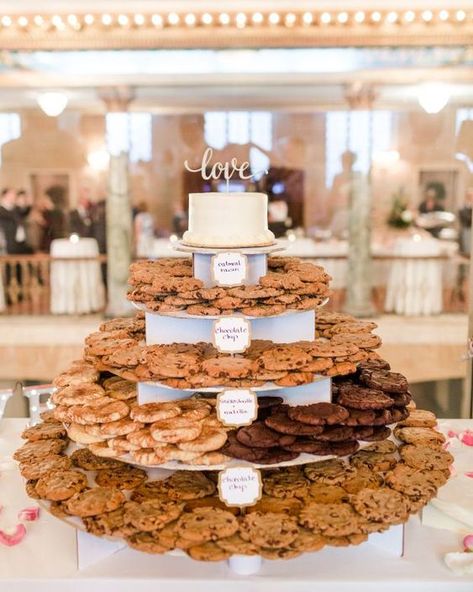 Cookie Tower, Wedding Dessert Display, Dessert Display Wedding, Cookie Display, Wedding Cake Alternatives, Cookie Table, Traditional Wedding Cake, Amazing Wedding Cakes, Wedding Dessert Table