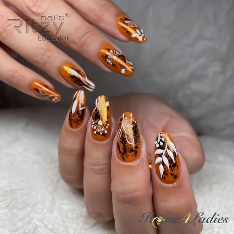 Fall Nails Fall Colors For Nails, Colors For Nails, Color For Nails, Color Design Inspiration, Fall Manicure, Unique Fall, Elegant Fall, Colorful Nail Designs, Fall Nail Colors