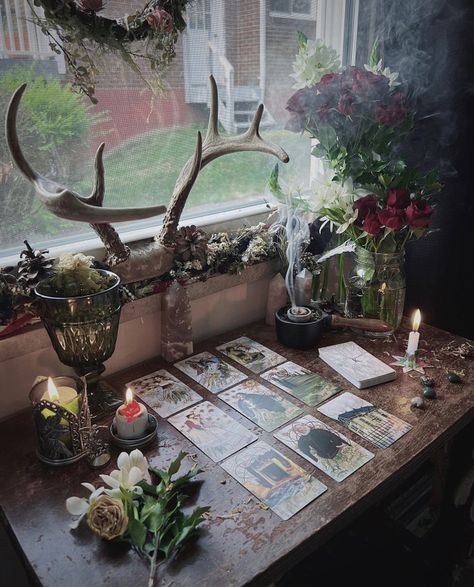 Summer Simmer Pot, Folk Witchcraft, Forest Fairy Aesthetic, Learn About Me, Small Garden Table, Witchy Kitchen, Spiritual Altar, Witch Altar, Magic Knot