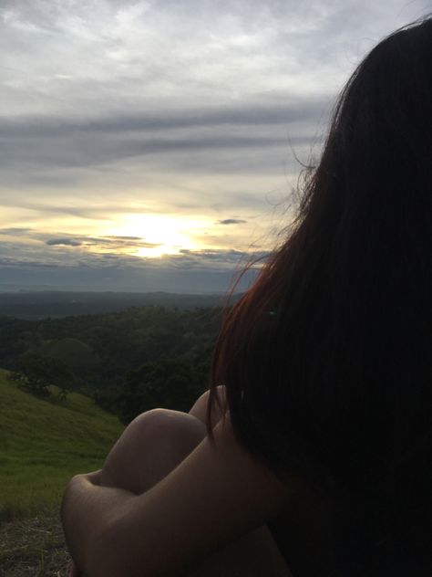 this😍 Rp Picture, Simple Sunset, Sunset Watching, Fake Photo Short Hair, Tumblr Couples, Relaxing Beach, Face Aesthetic, Beach Getaway, Lab Equipment