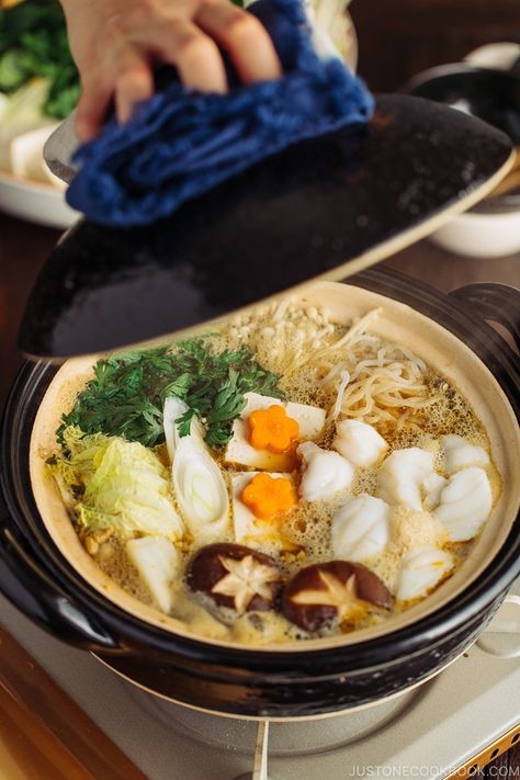 Delicious and comforting at the same time, this Monkfish Hot Pot (Anko Nabe あんこう鍋) is a popular #japanese #hotpot during winter months! #donabe #鍋物 | Easy Japanese Recipes at JustOneCookbook.com Japanese Hotpot, Nabe Recipe, Sukiyaki Recipe, Hot Pot Recipe, Easy Japanese Recipes, Mapo Tofu, Japanese Recipes, Japanese Cooking, Japanese Dishes