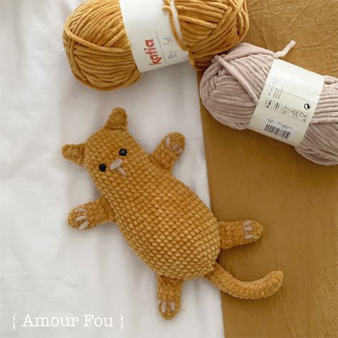 Kat Haken, Crochet Cat Pattern, Fun Crochet Projects, Diy Crochet Projects, Bag Crochet, Crochet Cat, Crochet Animals, Cute Crochet, Crochet Crafts