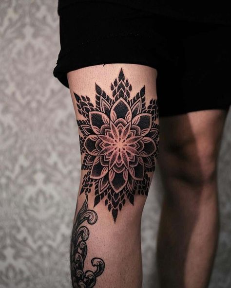 Mandala Tattoo Neck, Mandala Tattoo Leg, Tato Mandala, Geometric Tattoo Leg, Mandala Thigh Tattoo, Tato Paha, Mandala Tattoo Sleeve, Pola Tato, Geometric Mandala Tattoo