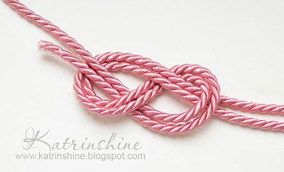 Katrinshine: Knotted cord bracelet DIY Cord Bracelet Diy, Make Bracelet, Knotted Bracelet, Picture Tutorial, Bracelets Handmade Diy, I Cord, Bracelet Knots, Bracelet I, Knot Bracelet