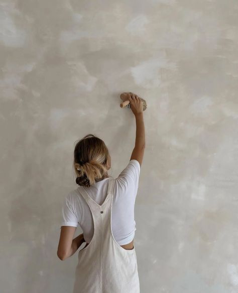 Bauwerk Limewash Paint, Lime Wash Paint, Lime Wash Walls, Limewash Walls, Drywall Construction, Natural Paint, Lime Wash, Limewash Paint, Washing Walls