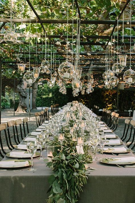 Elegant Garden Wedding in Napa Valley. Garden weddings // Aisle Perfect. Napa Wedding Venues, Garden Chic Wedding, Rustic Wedding Decorations, Shabby Chic Garden, Tafel Decor, Napa Wedding, Garden Wedding Decorations, Table Set Up, Long Table