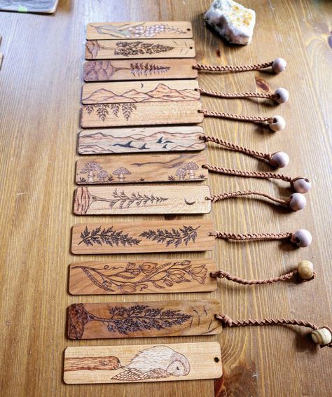 Beginner Wood Burning, Drawing Wood, Wood Burning Tips, Wood Burning Patterns Stencil, Wood Burning Techniques, Wood Burn Designs, Tools Drawing, Wood Carving Tools Knives, Idee Cricut