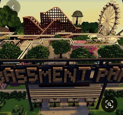 Mincraft Idea Theme Park, Minecraft Party Build, Theme Park Minecraft Ideas, Minecraft Theme Park Entrance, Minecraft Amusement Park Entrance, Minecraft Carnival Builds, Minecraft Theme Park, Minecraft Amusement Park, Minecraft Zoo Ideas