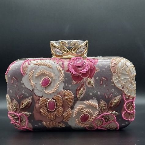 Fancy Clutch Purse, Bridal Clutches, Fancy Clutch, Hand Clutch, Money Bags, Vintage Evening Bags, Designer Clutch Bags, Embellished Bags, Luxury Clutch