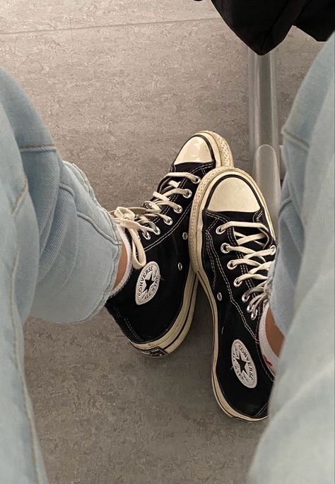 Converse Chuck Taylor 70s Black, Black Sneaker Outfit, Converse Chuck 70 Outfit, Converse Chuck Taylor Outfit, Converse Aesthetic Outfit, Chuck 70 Outfit, Black Converse Style, Grunge Converse, Chuck Taylors Outfit