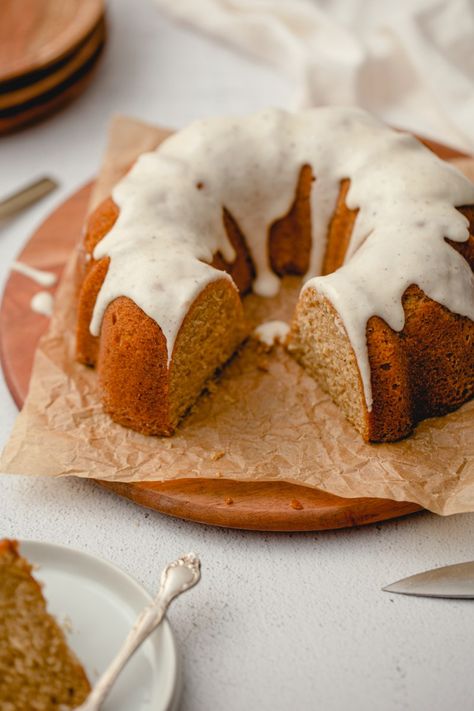 Maple Brown Butter Bundt Cake Brown Butter Bundt Cake, Butter Toffee Bundt Cake, Fall Bundt Cake, Butter Bundt Cake, Maple Cake, Cake For Breakfast, Maple Brown, Fall Cakes, Fall Flavors