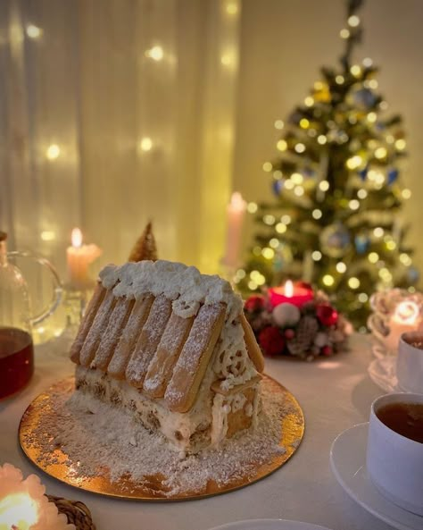 Tiramisu Christmas, Christmas Tiramisu, Author Photography, New Year Vibes, Xmas Aesthetic, Christmas Mood Board, Picnic Ideas, Christmas Mood, Winter Aesthetic