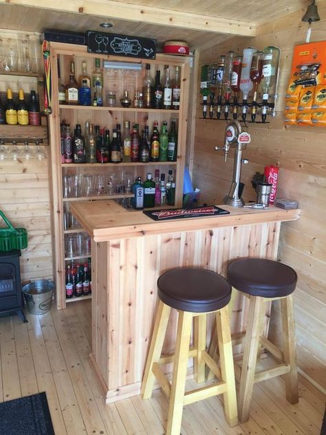 35 Outstanding Home Bar Ideas and Designs Small Man Cave, Home Bar Ideas, Wall Bars, Rustic Man Cave, Bar Deco, Diy Outdoor Bar, Bar Shed, Bar In Casa, Hidden Bar