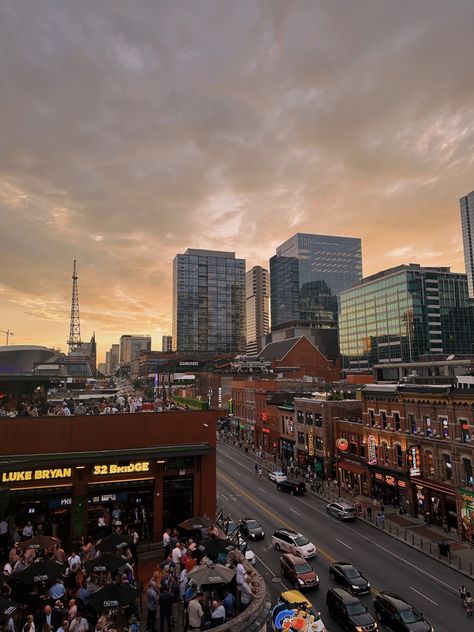 Nashville Aesthetic Country, Broadway Nashville Aesthetic, Nashville Tennessee Aesthetic, Nashville Aesthetic, Nashville Weekend, Broadway Nashville, Nashville Fall, Living In Nashville, East Nashville