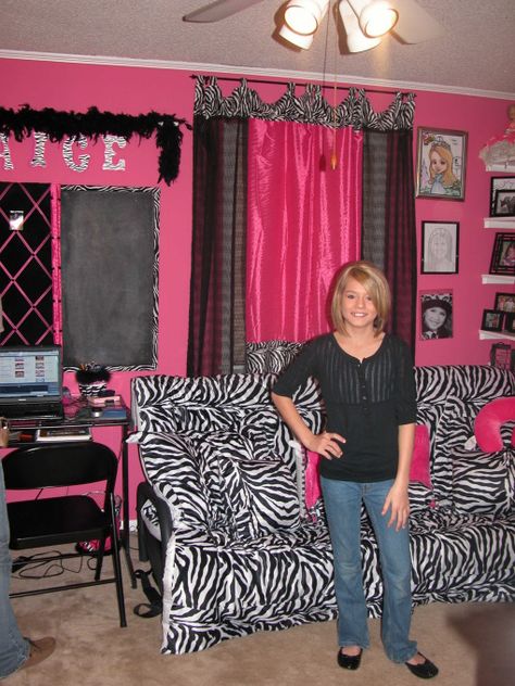 zebra rooms - Google Search Hot Pink Zebra Room, Y2k Rooms, Pink Zebra Rooms, Zebra Room Decor, Zebra Print Bedroom, Grey Rooms, 2000s Bedroom, Trashy Y2k Bedroom, Hot Pink Bedrooms