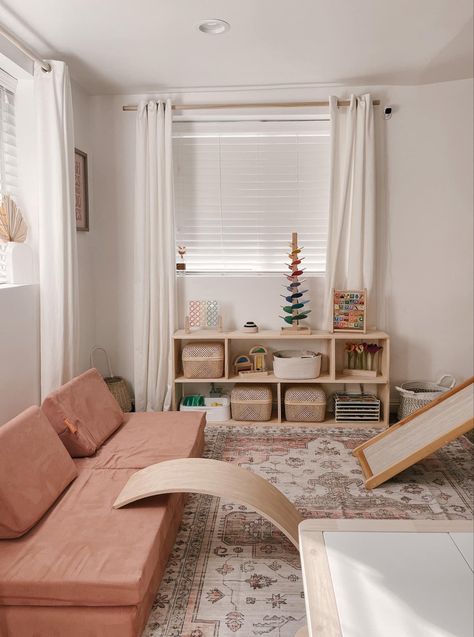 Montessori Living Room, Playroom Montessori, Family Friendly Living Room, Baby Play Areas, Small Playroom, Play Couch, Kids Rooms Inspo, Living Room Playroom, Baby Playroom