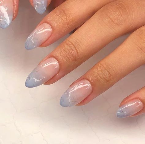 Cute Fingernail Designs, Summer Nails Ombre Blue, Ombre Nails Light Blue, Ombre Nail Designs Blue, Blue Grey Ombre Nails, Blue Nail Designs Ombre, Pastel Blue Ombre Nails, Pale Blue Ombre Nails, Light Blue Ombre Nails Short