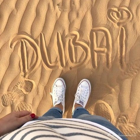 Dubai Photography Ideas, Dubai Picture Ideas, Dubai Couple, Dubai Photoshoot, Dubai Nightlife, Dubai Travel Guide, Dubai Safari, Travel Pose, Desert Safari Dubai