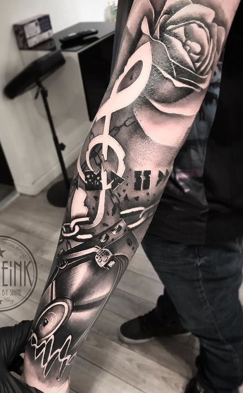 Music Staff Tattoo, Dj Tattoo, Voll Arm-tattoos, Music Tattoo Sleeves, Music Notes Tattoo, Queen Tattoo, Music Tattoo Designs, Guitar Tattoo, Note Tattoo