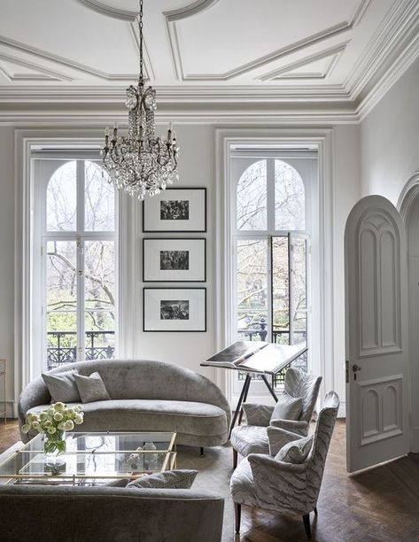 Traditional French Living Room. Paris, France. White walls and ornate molding on the walls and ceiling. wanderlust, white, architecture, and palace image. Herringbone parquet wood floors, crown molding trim, beautiful moulding on the white walls and ceiling. Lots of windows and natural light. Parisian style apartment home. Townhouse Living Room, New York Townhouse, Nyc Townhouse, Design Hall, Baz Luhrmann, Living Room Diy, Elegant Homes, Minimalist Living Room, A Living Room