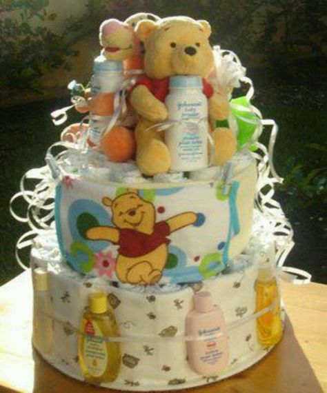 winnie the pooh diaper tower. Winnie The Pooh Diaper Cake, Winnie The Pooh Baby Shower, Disney Baby Shower, Baby Shower Diaper Cake, Baby Diaper Cake, Pooh Baby, Shower Bebe, Baby Shower Diapers, Baby Diy