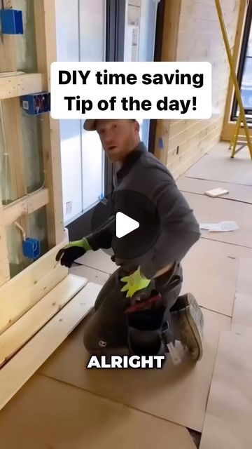 Joe Provost on Instagram: "If you are a DIY’er like me, you’ll appreciate this tip that will save you a lot of time and not waste material on wrong cuts!  Thanks @bonsai__landscaping for sharing this quick tip from @rrbuildings!   #homeimprovement #diy #construction #landscaping #hardscaping #carpentry #lifehacks #tools #workshop #tooltip" Homemade Tools Woodworking, Construction Hacks, Woodworking Tricks, Diy Tools Homemade, Trim Carpentry, Diy Construction, Diy Handyman, Handyman Projects, Woodworking Tools Workshop