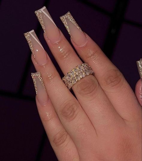 House Interior Makeover, Champagne Nails, Quince Nails, Interior Makeover, The Best Nails, Quinceanera Nails, Gold Acrylic Nails, Bungalow Style House, Milky Nails