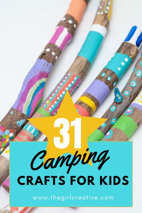 Make memories during your summer camping trips by crafting with your kids! This collection of 31 Camping Crafts for Kids is perfect for those rainy days on the campground or for lazy days at home. Simple ideas + simple supplies = Happy Everyone Kids Indoor Camping Ideas, Camping Themed Arts And Crafts For Kids, Daisy Camping Activities, Camping Games Diy, Campground Activities For Kids, Kids Camp Crafts Ideas, Indoor Camp Activities, Kids Camping Crafts Ideas, Summer Outdoor Crafts For Kids