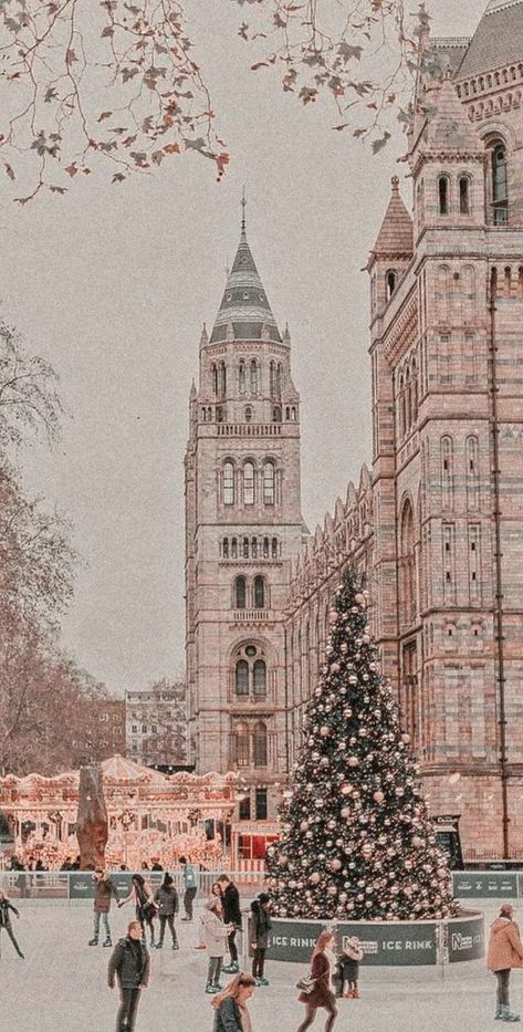 London Wallpaper, Collage Mural, Christmas Dreaming, Christmas Wallpaper Backgrounds, Christmas Aesthetic Wallpaper, Xmas Wallpaper, Christmas Collage, Christmas Phone Wallpaper, Cute Christmas Wallpaper