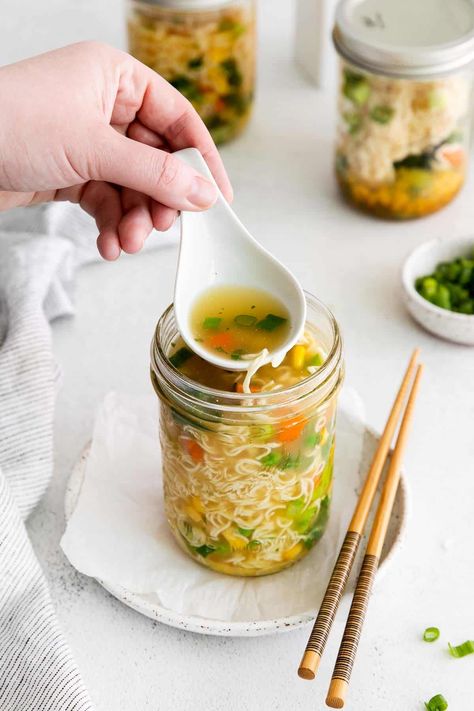 High Fibre Lunches, Homemade Ramen Noodles, Lunch Homemade, Diy Lunch, Whole Wheat Spaghetti, Homemade Ramen, Hot Lunch, Chicken And Veggies, Sesame Ginger