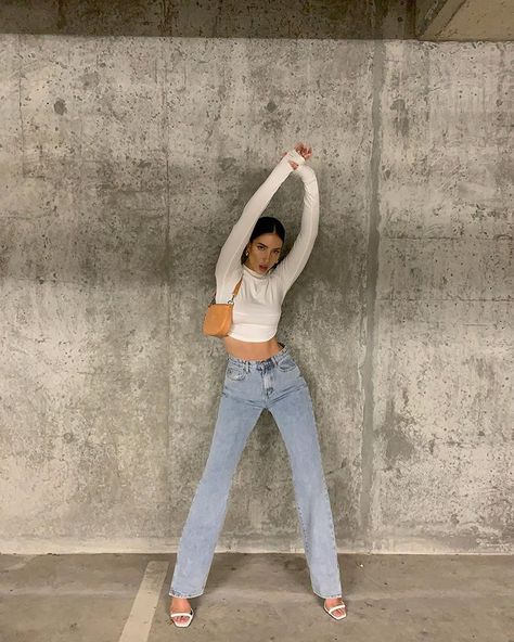 IVONA ZUPET on Instagram: “While other people are on their second holiday this year, I’m in my garage doing photoshoot... 💪🏼 Wearing top @runawaythelabel / Discount…” Crop Top Long Sleeve Outfit, Top Long Sleeve Outfit, Turtle Neck Outfit Aesthetic, White Turtle Neck Outfit, Turtle Neck Outfit, Ivona Zupet, White Turtle Neck, Long Sleeve Outfit, Crop Top Long Sleeve