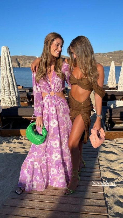 Summer Style Colourful Beach Outfit, Couple Beach Pictures, Fashion Outfits Dresses, Summer Closet, Outfits Dresses, Dream Trip, Couple Beach, Summer 24, Outfit Idea