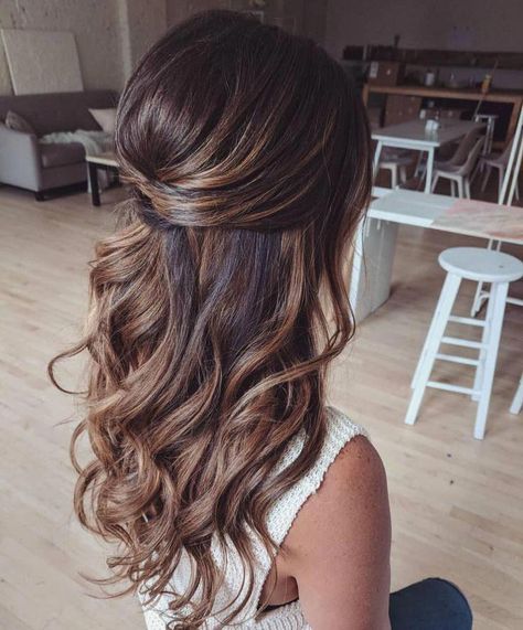 39 Gorgeous Half Up Half Down Hairstyles #longhairstyles #halfuphalfdownhair  #noheathairstyles #braids #braided #weddinghair #weddinghairstyle #summerhairstyles #weddinghairstyles Bridesmaid Hairstyles Thinning Hair, Hair For Wedding Bride Half Up Half Down, Classic Half Up Half Down Wedding Hair, Mob Dress, Themes Wedding, Colors Wedding, Wedding Hair Down, Penteado Cabelo Curto, Half Up Half Down Hair