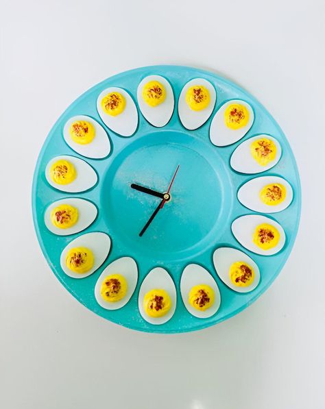 Food Clock Design, Egg Room Decor, Tacky Room Decor, Food Themed Kitchen Decor, Wacky Home Decor, Weird Wall Art, Dopamine Decoration, Dopamine Kitchen, Fun Kitchen Ideas