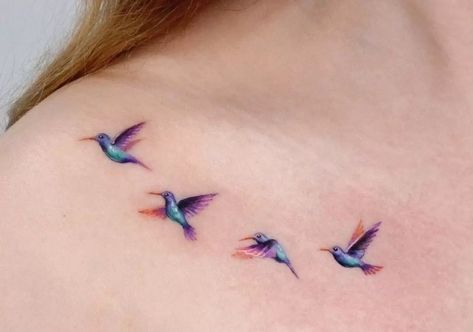 Hummingbird Tattoo Watercolor, Hummingbird Tattoo Meaning, Hummingbird Tattoos, Small Hummingbird Tattoo, Hibiscus Tattoo, Tattoos Infinity, Back Of Shoulder Tattoo, Tasteful Tattoos, Inspiration Tattoo