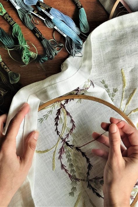 Hands hoop embroidering a white linen cloth with colorful wreath Witchcraft Decor, Witches Altar, Wiccan Altar, Textiles Projects, Pagan Art, Pagan Altar, Home Altar, Altar Cloth, Witchy Decor