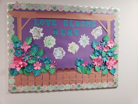 Purple Bulletin Board, Flowers Bulletin Board, Flowers Preschool, Garden Bulletin Boards, Flower Bulletin Boards, Welcome Bulletin Board, April Bulletin Boards, Welcome Bulletin Boards, Flowers And Succulents