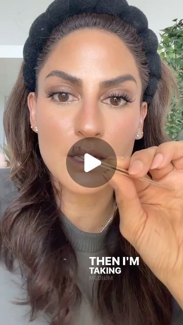 AMI DESAI on Instagram: "How natural do these look?! If you don’t like strips and find glue hard to deal with try these @falscara clusters by @kissproducts (more info in stories) #naturallashes #falscara #kisslashes #lashes" Lash Clusters Diy, Falscara Hacks, Falscara Lashes, Kiss Lashes, Natural Lashes, Beauty Tips, Eyelashes, Beauty Hacks, Glue